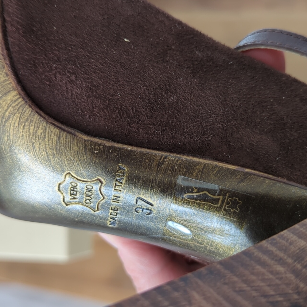 🆕🌿GIORGIO GALASSI ITALIAN SUEDE PUMPS🌿 - Picture 15 of 16